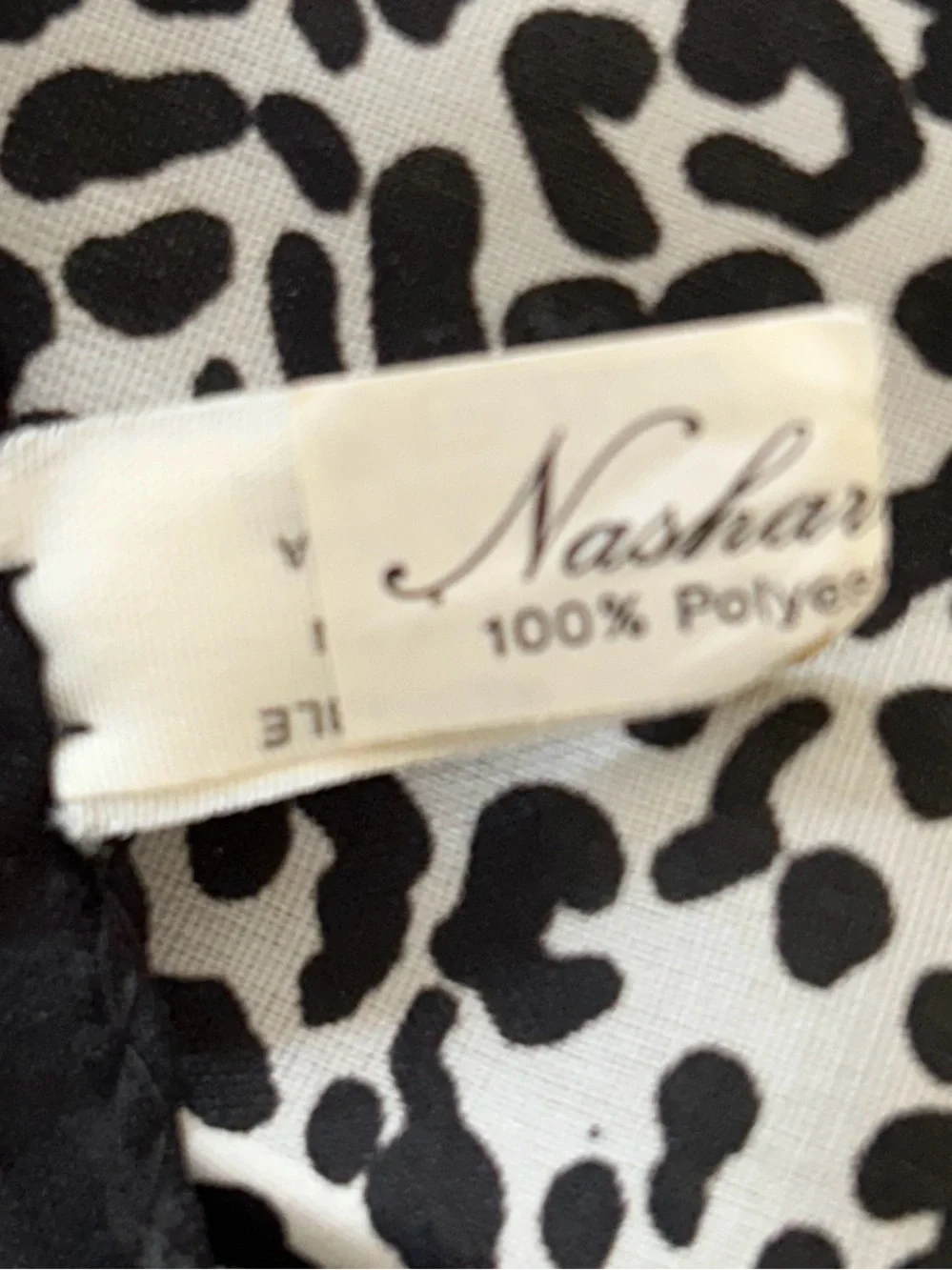 Black & White Leopard Print Silk 🧣 scarf 30“ x 30“ Italian by Nashari